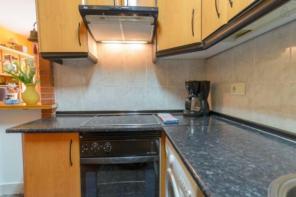 Cozy & Charming Apartment Almunecar Bagian luar foto